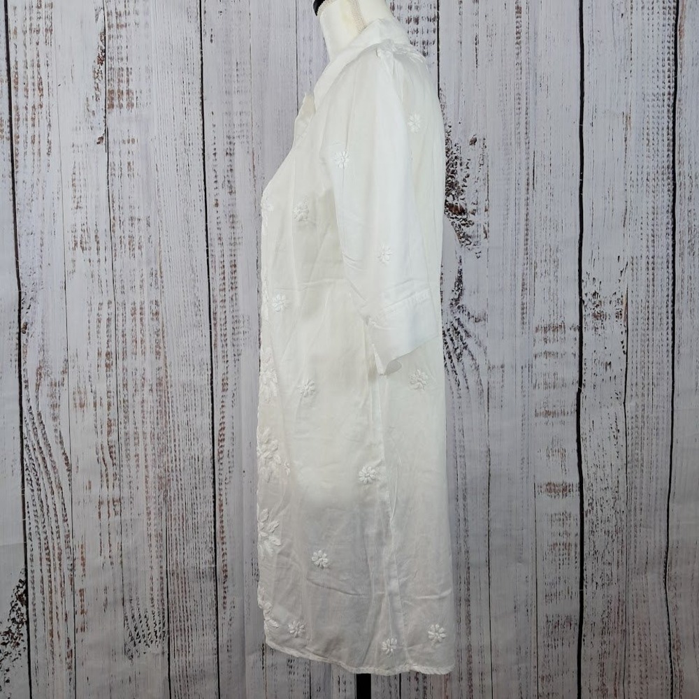 Novica S Chikankari Embroidered White Cotton Button‎ Front Blouse India Boho - Picture 5 of 9